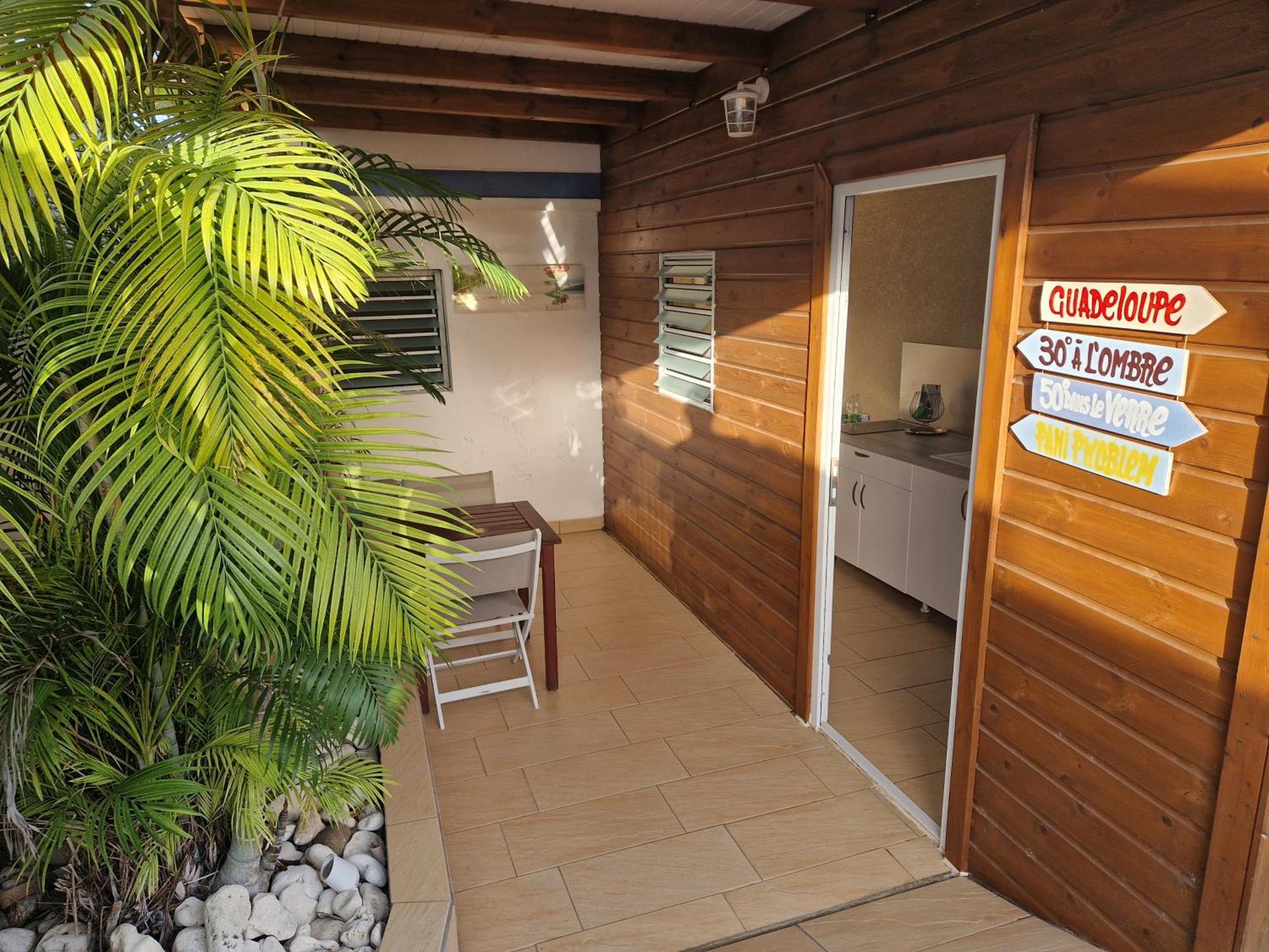 F2 Zen & Green - Piscine Et Confort Baie-Mahault Exteriér fotografie